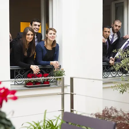 호텔 미스트랄 3*