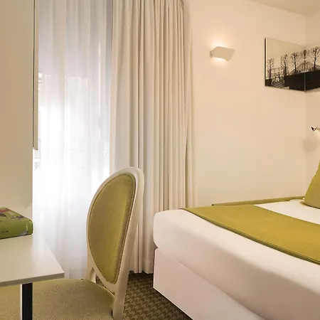 Hotell Mistral 3*