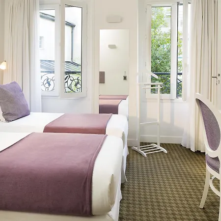 Mistral Hotell 3*
