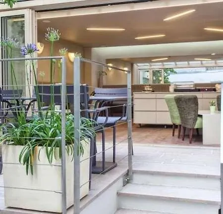 Otel Mistral