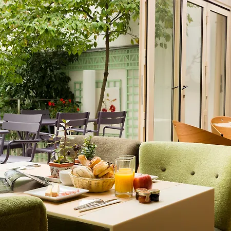 Hotell Mistral 3*