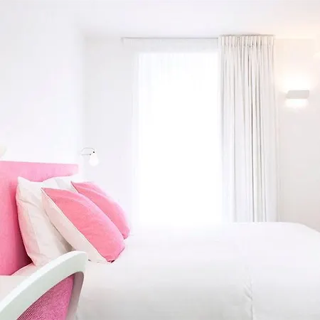 Mistral Hotell 3*