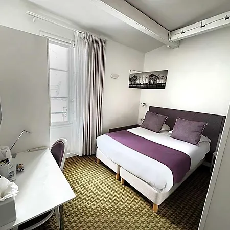 Otel Mistral 3*