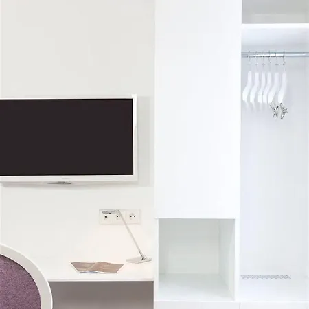 מלון Mistral