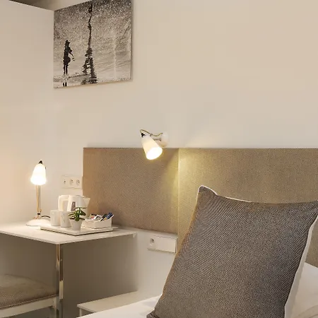 ميسترال 3* باريس