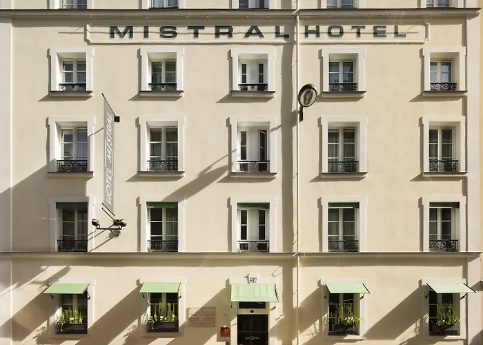 Mistral Hotel 3*